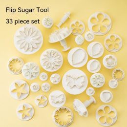 Fondant Cake Mold Tool Daisy Butterfly Plastic Die Baking Products Full Set (Option: 33 Sets Of Fondant Tools)