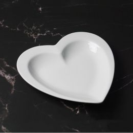 White Ceramic Heart-shaped Plate Household Ceramics (Option: Medium Plate)